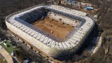 Сектор "А" на "Българска армия" е почти остъклен