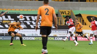 Уулвърхемптън загуби от Арсенал в мач от 33 тия кръг на