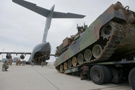 Два американски танка летят към България