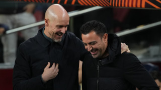 Английският Манчестър Юнайтед опитва да подсили състава си в защита