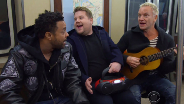 Стинг, Шаги и Джеймс Кордън пеят в метрото