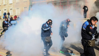 До сблъсъци се е стигнало по време на днешния антиправителствен протест