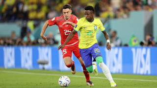 Нападателят на бразилския национален отбор Винисиус Жуниор опитва да прекрати