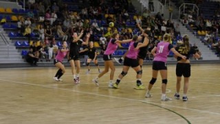 Хандбалистките на Шумен постигнаха втора победа в новото първенство на