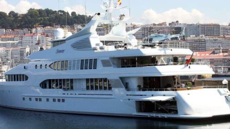 Рускиня и италианец намерени мъртви на яхта в Испания