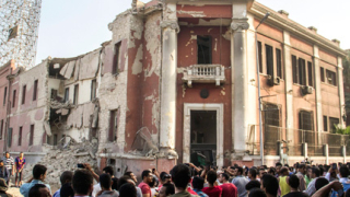 Взрив разруши италианското консулство в Египет, един загинал