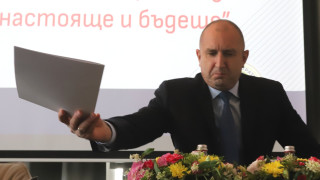 Като абсурдно държавният глава Румен Радев определи обвинението че застава