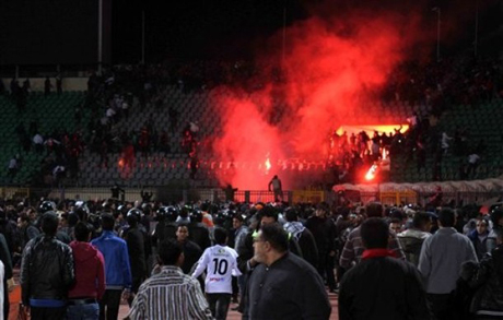 Фенове на Ал Ахли подпалиха футболния съюз