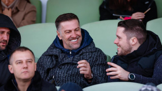 Националният селекционер Младен Кръстаич гледа на живо двубоя между ФК ЦСКА