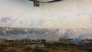 Приключи реставрацията на художественото платно в зала Панорама на художествения