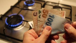 Къде в Европа домакинствата плащат най-скъп и най-евтин природен газ