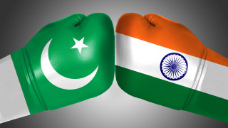 САЩ пришпорват Индия и Пакистан да избягват ескалация