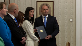 Президентът поиска от Мария Габриел структура на кабинет до седмица