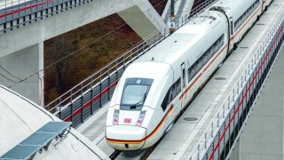 Deutsche Bahn отново е претърпяла милиардни загуби през миналата година