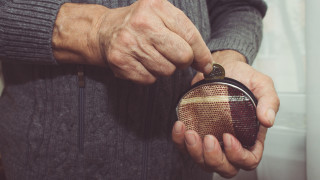 Всички пенсионери ще получат по 70 лева за Великден Министерският съвет