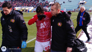 Нападателят на ЦСКА Евандро ще пропусне предстоящия мач със Септември