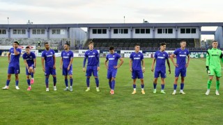 Защитникът на Етър Мариян Иванов е играл за тима