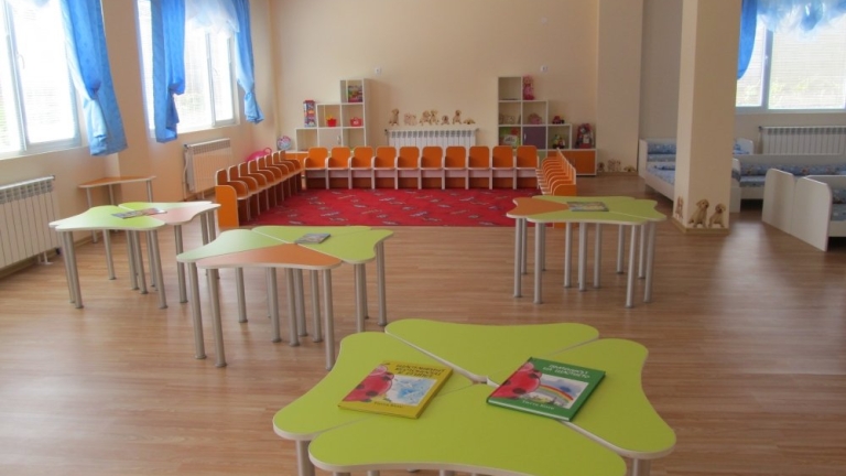 Затварят кухните в детските градини в Ловеч, частна фирма ще храни децата