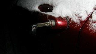 Арестувани са двама мъже в Симитли при полицейска операция за