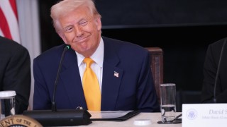 Президентът на Съединените щати Доналд Тръмп заплаши да наложи далеч