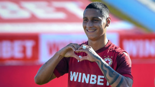 Най скъпото лятно попълнение на ЦСКА Леандро Годой започна да навлиза