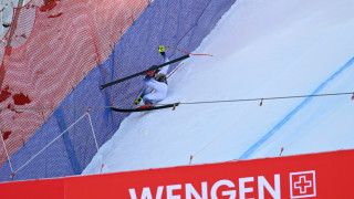 Норвежкият скиор Александър Омод Килде има извадено рамо и рана