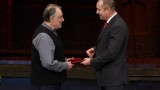 Президентът награди актьора Васил Михайлов за заслуги в културата