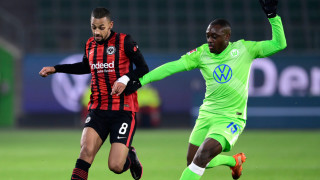 Волфсбург обърна Айнтрахт Франкфурт с 2 1 в първия мач от