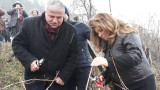 Йотова: Държавата има огромен дълг пред селата