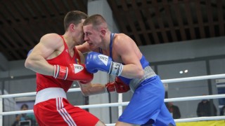 Българските боксьори бяха споходени от малшанс в първата сесия от