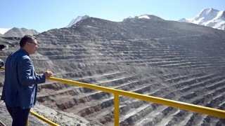 В най голямата златна мина в Централна Азия Кумтор официално