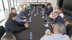 Кметът и бизнесът в Благоевград обсъдиха бъдещето на Пирин 