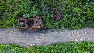 Близо половин милион руски и украински военнослужещи взети заедно са