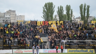 Ботев Пловдив посреща градския си съперник Локомотив в дербито между двата