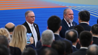 Президентът на Китай Си Дзинпин се срещна с кубинския премиер