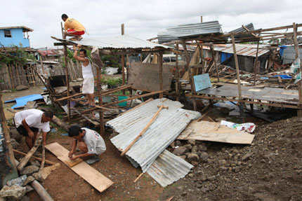 На Филипините евакуираха 600 хиляди души заради  тайфуна „Хагупит"