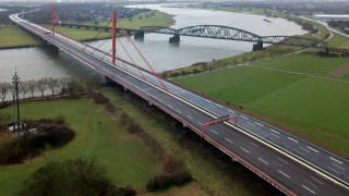 Река Рейн от векове се използва като маршрут за транспорт