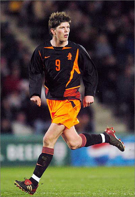 Манчестър Юнайтед с интерес към Хунтелаар