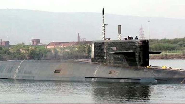 Подводницата "Ростов на Дон" се върна в Черно море  след ударите срещу ДАЕШ