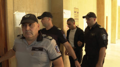 Прокуратурата иска МВР да намери всички мигранти от автобуса, убил двама полицаи в Бургас
