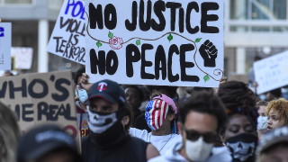 Аутопсията поискана от семейството на убития при арест от полицаи