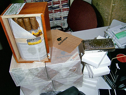 Заловиха контрабандни цигари на Калотина