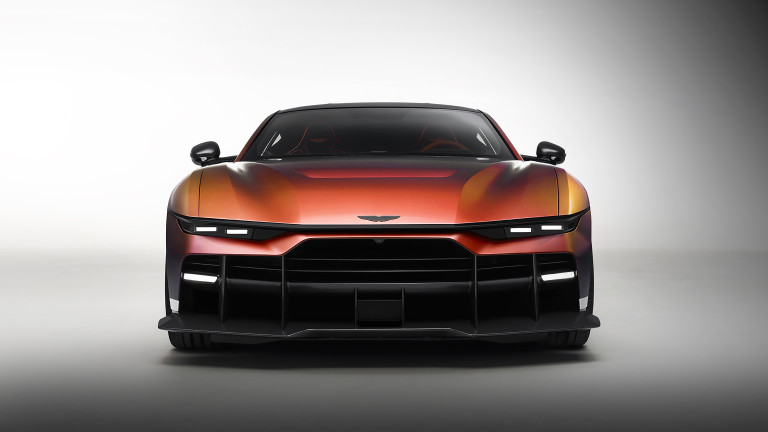 Не на електромобилите - Aston Martin ще отлага до последно