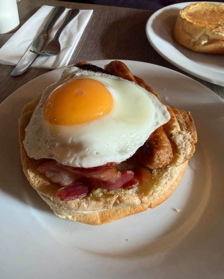 English Breakfast Bunn в Sally Lunn's