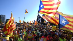 Испания поиска признаване на каталунския като регионален език