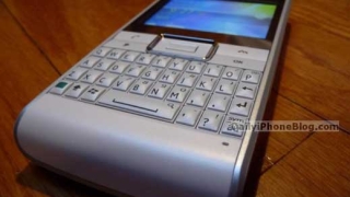 Първи снимки на Sony Ericsson Faith