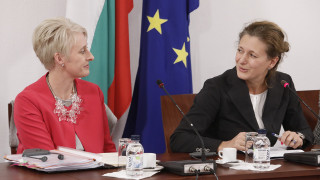 Ема Хопкинс увери депутатите ни, че българските студенти остават на Острова