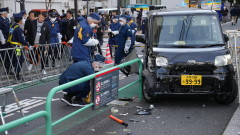 Японец се вряза с кола в барикада близо до израелското посолство в Токио