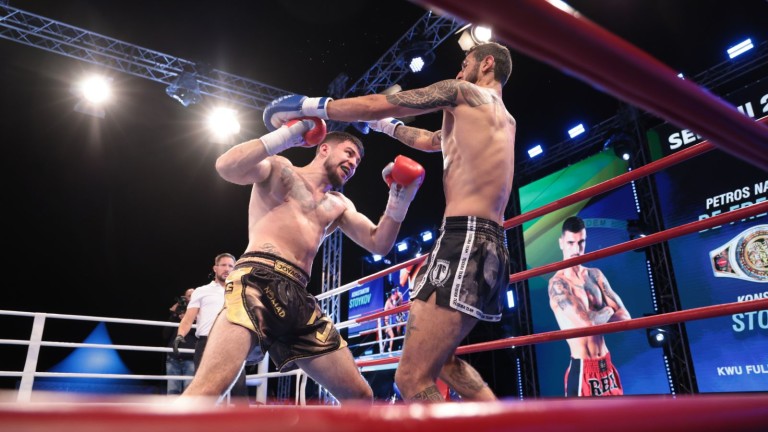 Жалко! Константин Стойков се би като лъв, но дадоха решение в полза на съперника