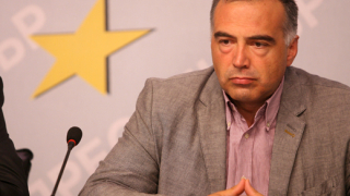 Човекът с поразяващата уста